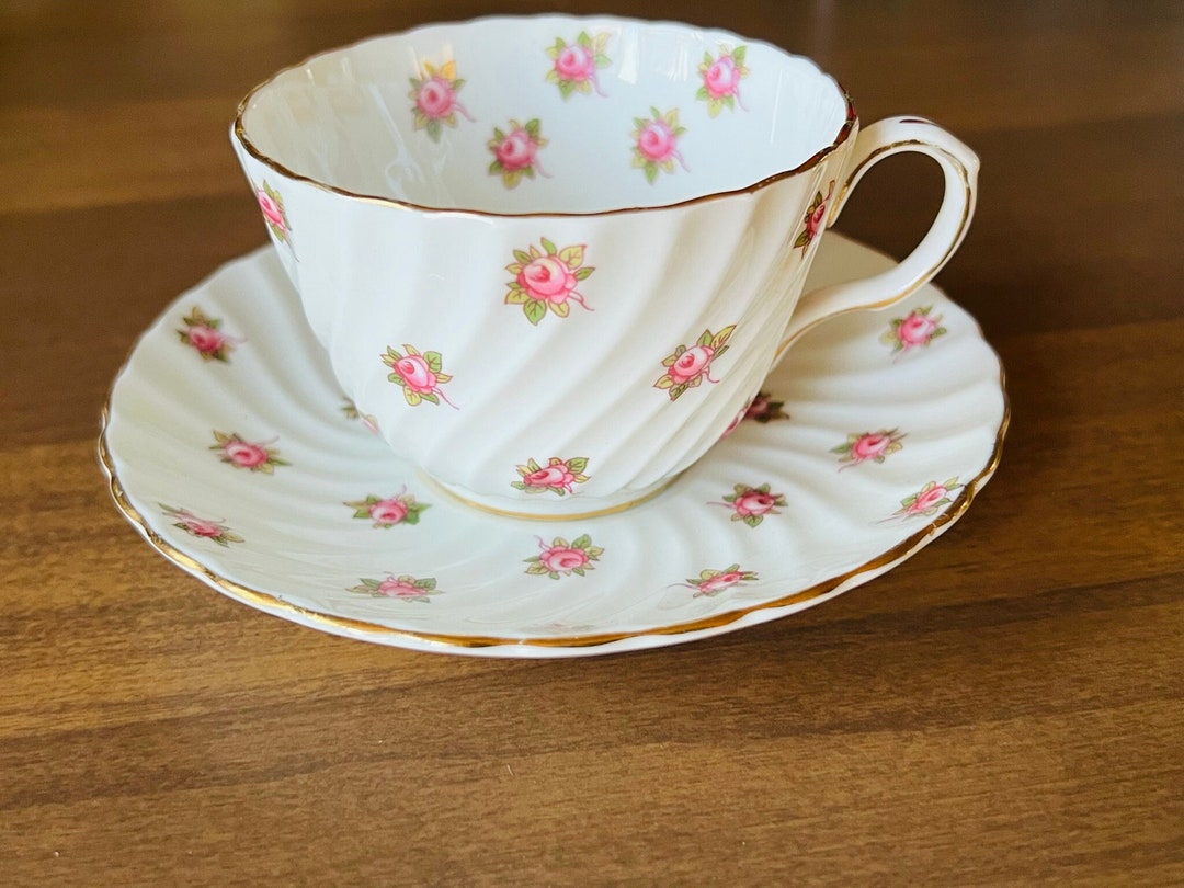 Aynsley Rosedale Cup and Saucer Pink Roses Crocus Shape Bone China ...