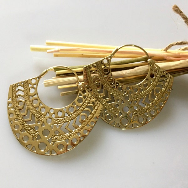 Filigree large Tribal hoop earrings in brass, Statement fan women earrings, Geometric big gold hoops on wires, Aesthetic boho gypsy earrings