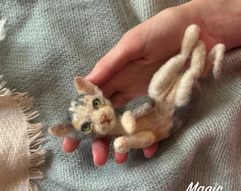 Needle Felted Sphynx cat