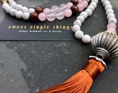 Begging necklace, mala style, necklace, beaded necklace, charms necklace, tassel necklace, necklace with pendant, necklace, yoga style, bohemian, gift