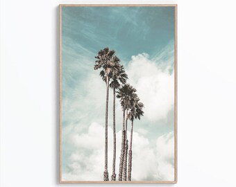 Vintage Palm Tree Print, Palm Tree Wall Art, Tropical Poster, Vintage Palm Tree Photo, Palm Tree Retro Art, Modern Wall Decor, Digital Art