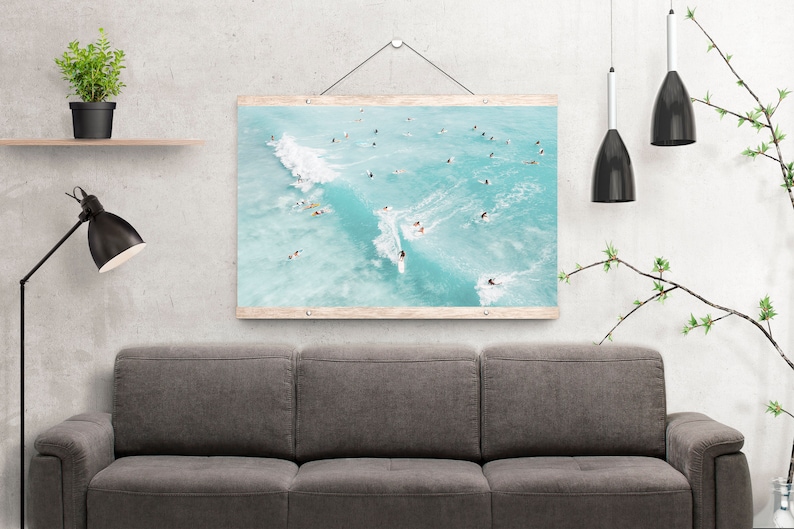 Flygbild av surfare på stranden, bohemisk kustväggkonst (digital nedladdning) bild 3