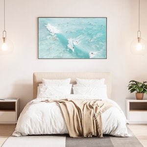 Flygbild av surfare på stranden, bohemisk kustväggkonst (digital nedladdning) bild 4