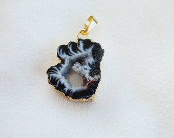 Black and white agate druzy pendant with gold leaf edging