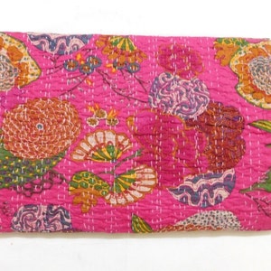 Pink Floral print Kantha Quilt Tropical Kantha Bedspread Throw Cotton Blanket Gudari Queen Kantha or Twin Kantha Bedcover Home Decor Kantha