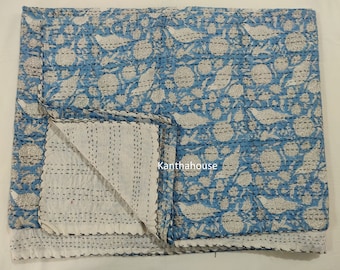 Edredón Kantha con estampado floral de pájaros: Cubrecama ligero de algodón
