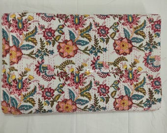 Kantha-quilt met bloemenprint, Indiase katoenen sprei, dubbele plaid koningin