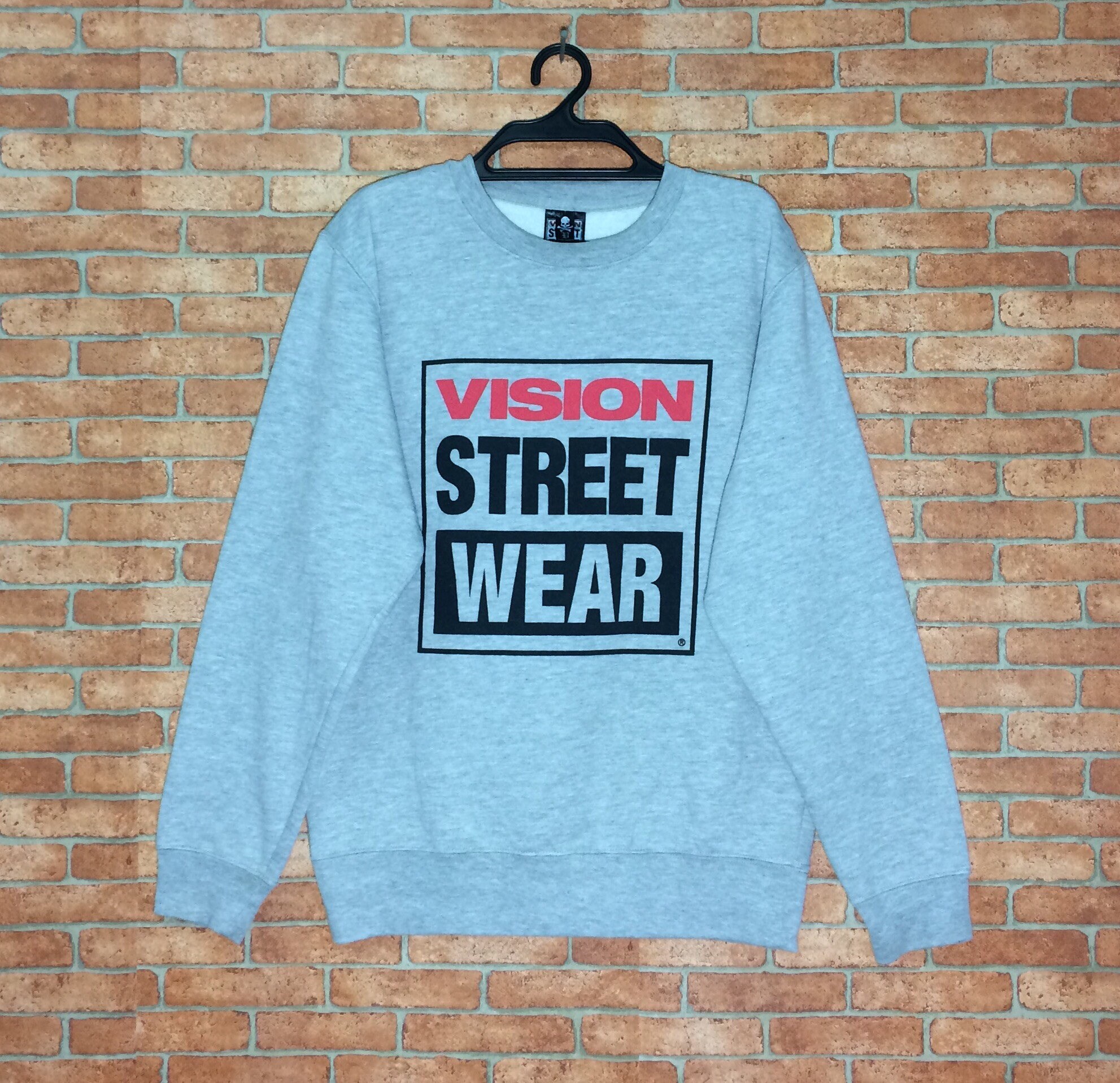 Pick! Vintage 90s Games Vision 5 Crewneck Sweatshirt Games Vision 5 Sweater Games Vision 5 Spellout Sweatshirt Size L