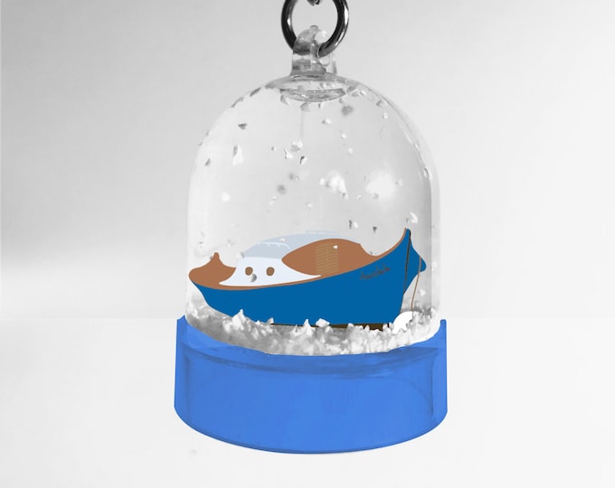 Double-sided pinasse snow globe key ring by didouch