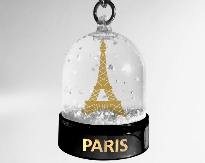 Paris Eiffel Tower snow globe key ring