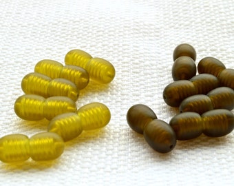 Raw Plastic Screw Clasp For Baltic amber Jewelry, Beaded Jewelry Supplies Unpolished. Green color clasps