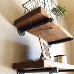 Rustic Wood Floating Shelf: Farmhouse Kitchen & Bathroom Shelving (No Brackets) imagem 2