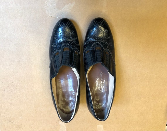 Vintage Women's Black Leather shoes from the 30s … - image 1