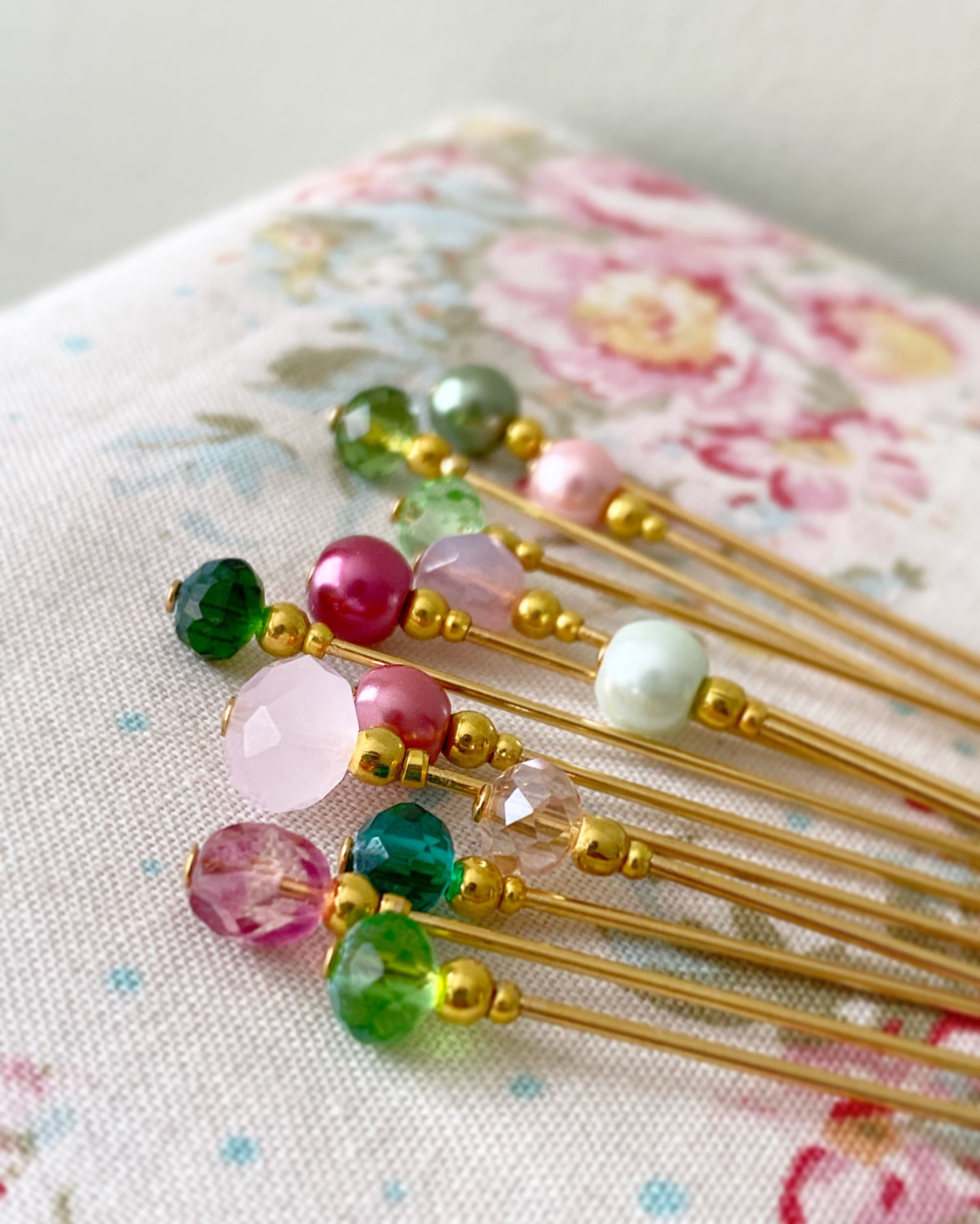 irani hijab pins