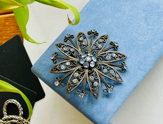 Outstanding Filigree Vintage Brooch and Pendant. - image 7