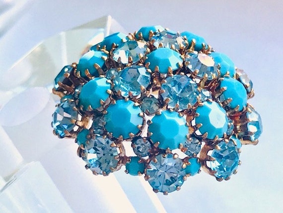Dome Brooch in Blue From Austria - image 5