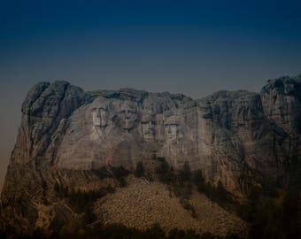 La pioggia ha lasciato George Washington in lacrime sul monte Rushmore
