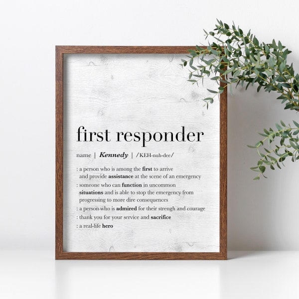 Personalized First Responder Gift, First Responder Definition Print Sign, Thank You First Responder Wall Art, EMT Gift, Gift for Paramedic