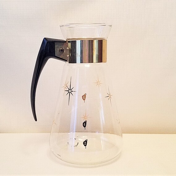 Corning Pyrex 6 Cup Glass Coffee Carafe Mid Century With Gold Atomic Starburst Design Band And Bakelite Handle Heat Proof