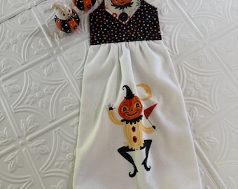 Johanna Parker Halloween Hanging Kitchen Towel