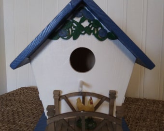 Country Side Birdhouse