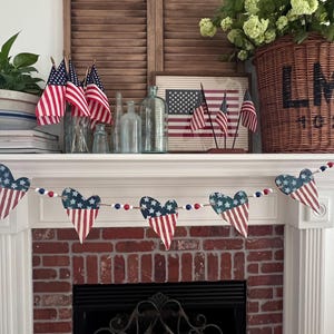 Patriotic American Flag Heart Garland with Red White and Blue Beads Five Bunt