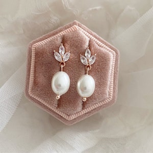 Natasha ~ Pearl wedding jewellery rose gold, dainty Pearl earrings UK, Pearl droplet earrings for bride, rosegold bridesmaid earrings