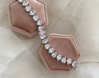 Khia ~ Bridal bracelet, wedding bracelet for bride, silver crystal wedding day jewellery, teardrop full crystal bracelet, luxury jewellery