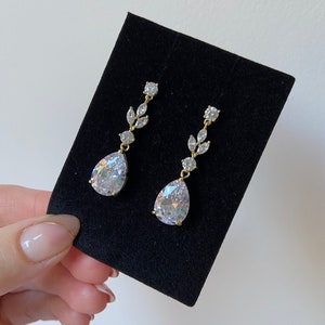 Evelyn ~ Gold bridal earrings, vintage style earrings for bride, gold drop wedding earrings, gold bridal jewellery, crystal long drop