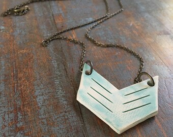 Clay diffuser necklace - chevron