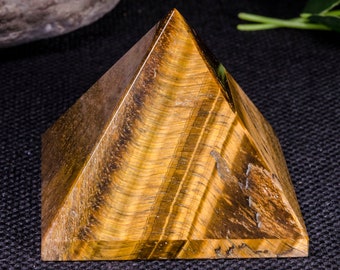 Natural Tiger Eye Pyramid/Crystal Pyramid/Decoration/Energy Stone Ornaments/Healing Stone/Meditation/Chakra/Reiki/-65*53 mm-235g#5126