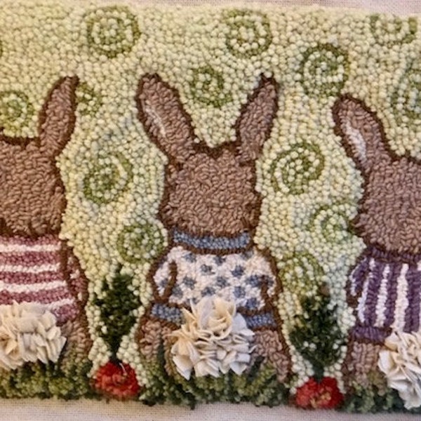 Rug Hooking Pattern, ‘Garden Thief’ PAPER PATTERN, Gridded Tracing Fabric Pattern, Primitive Rug Hooking, Punch Needle, Rabbit, Bunny