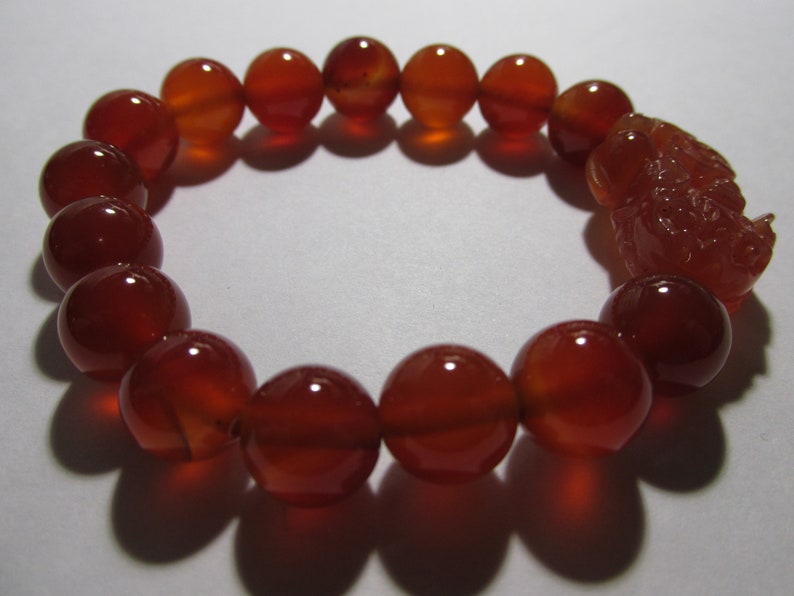 One Size Orange Agate Gemstone Bead Expandable Bracelet with Pi Xiu-Pi Yao Charm