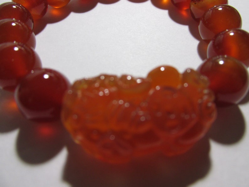 One Size Orange Agate Gemstone Bead Expandable Bracelet with Pi Xiu-Pi Yao Charm