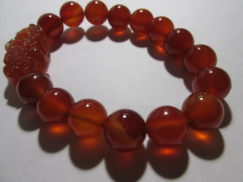 One Size Orange Agate Gemstone Bead Expandable Bracelet with Pi Xiu-Pi Yao Charm