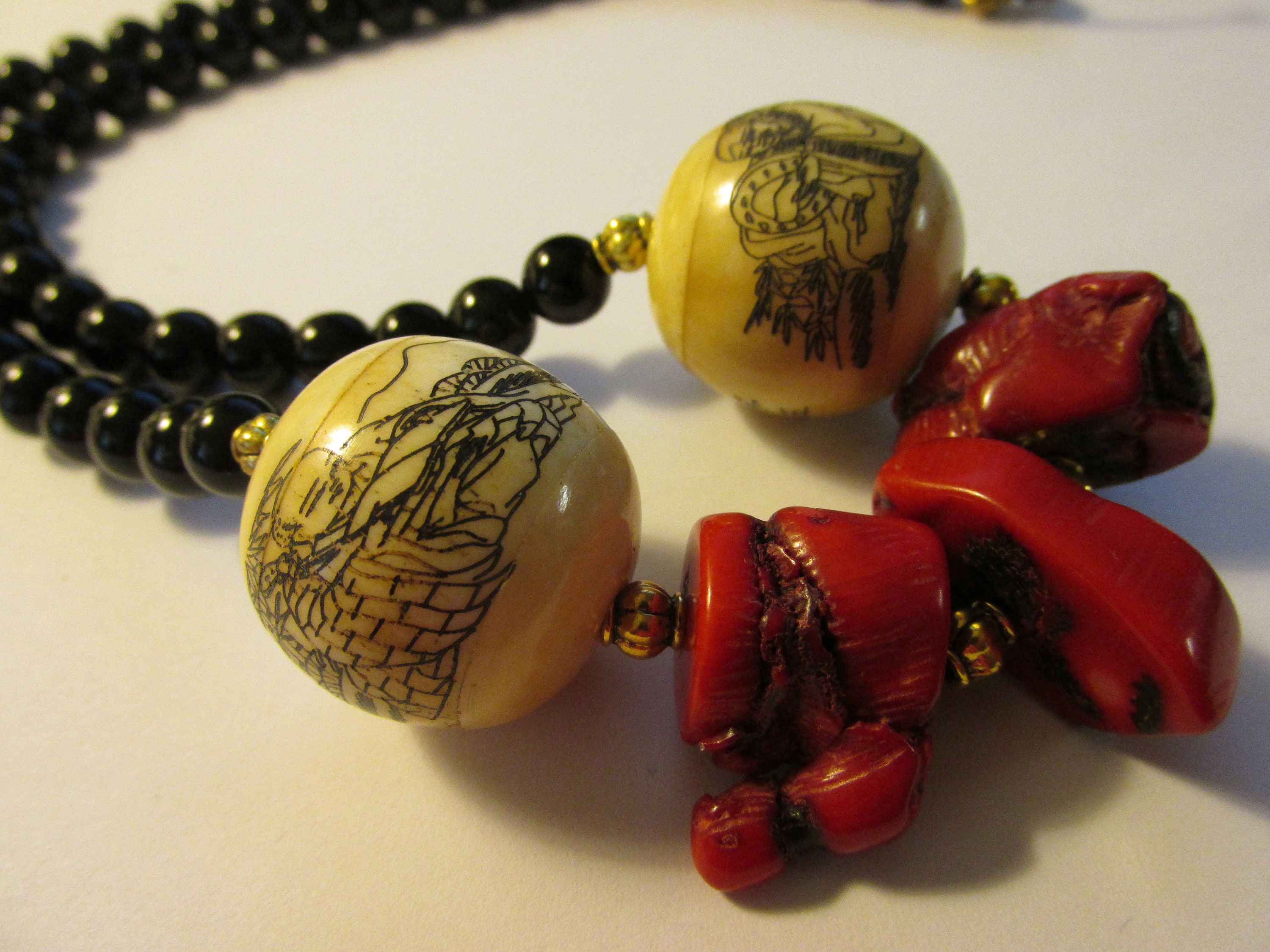 Chinese Etched Wood Bead of Monk with SutrasRed CoralBlack Etsy