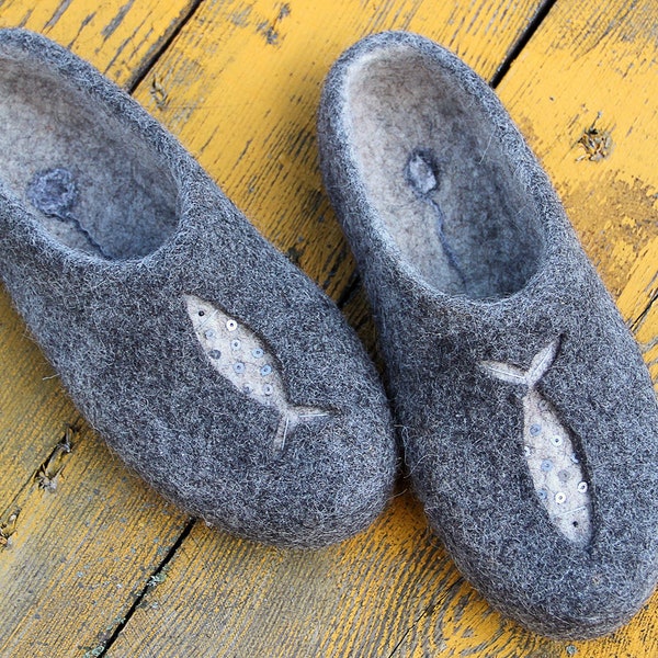 mens fish slippers