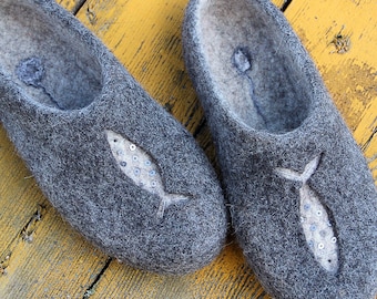 Angler's wool felted slippers for man, fisherman, personalized, custom wool shoes, felt, flat, shoes, fish, felting, men's, gift for dad