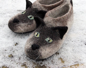 Tonkinese cat felt slippers – Siamese Burmese cat gift, wool shoes