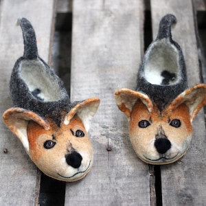 Joules corgi slippers top