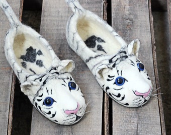 White tiger premium slippers, tigers handmade eco wool flat shoes/toy, felting, felted animals, tigre, Chinese lunar New Year