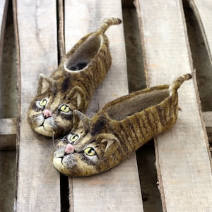 Ginger cat slippers cheap