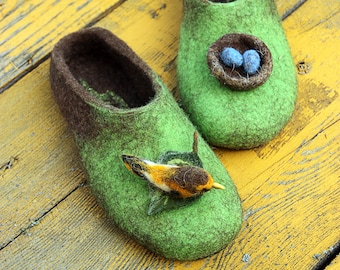 Wool felted slippers bird and nest with eggs, custom, shoes, birds, green brown, felt, flat, breathable, shoes, slippers, felting, flat