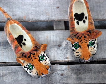 Tiger premium slippers, tigers handmade eco wool flat shoes/toy, felting, felted animals, tigre, Chinese lunar New Year