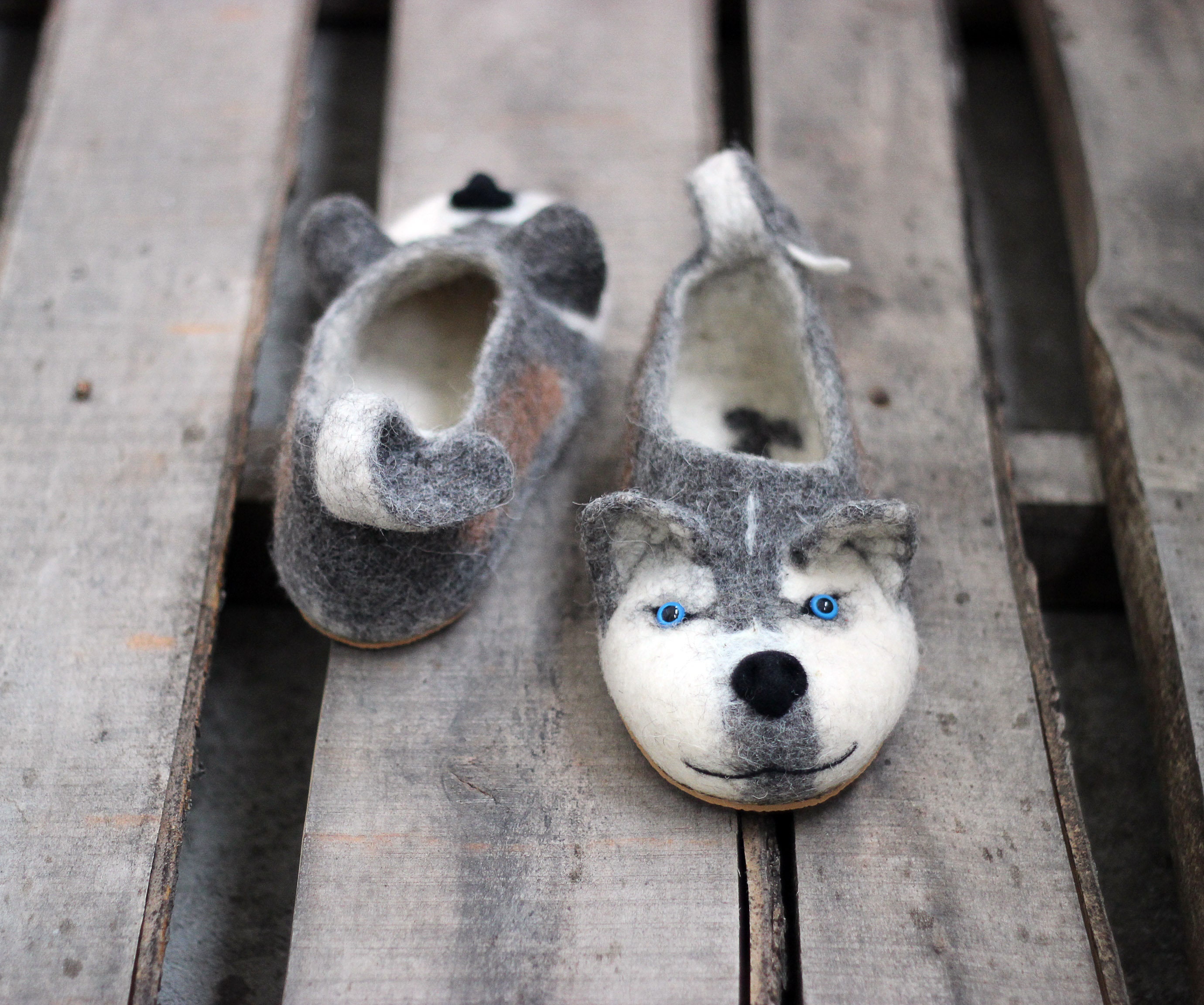 Husky dog slippers with different eyes by photo personalized | Etsy