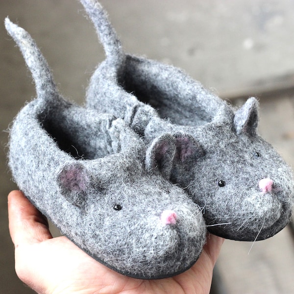 Kids mouse clogs slippers, toddler mice, child custom rat, custom wool felted, comfortable shoes, christmas gift, Chinese lunar New Year