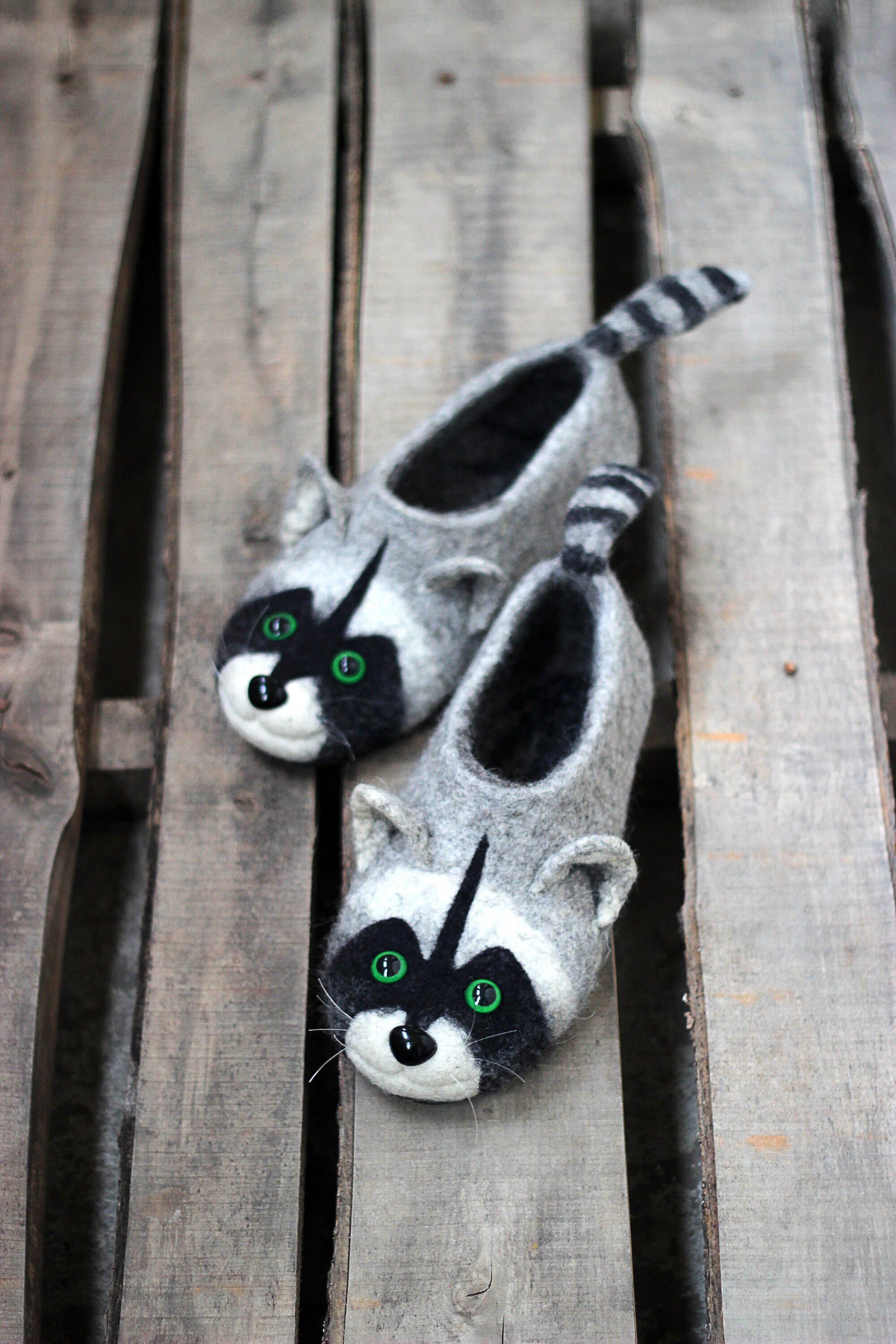 Natural raccoon slippers hot sale