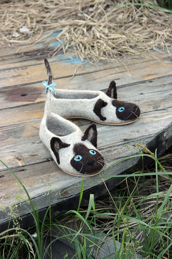 Siamese cat best sale slippers