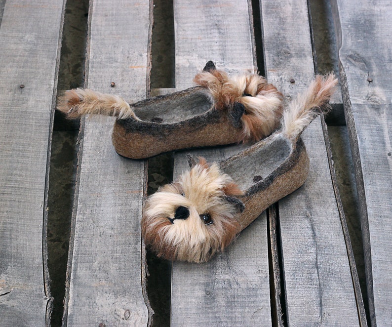 Premium York Terrier custom dog slippers, felted Yorkshire, personalized, wool, mini dog toy shoes, felt, flat slippers, home, felting image 7