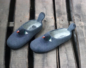 Wild pigeon handade wool felted slippers